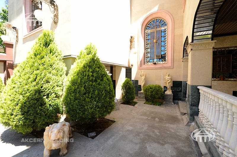 Mansion · 6 rooms · 436 m² · Arabkir — photo 25 / 39