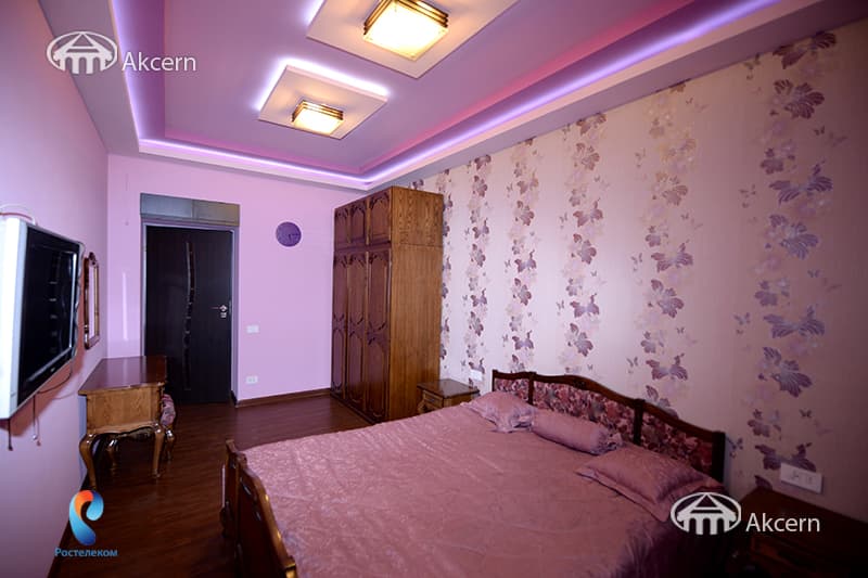 Квартира · 2 комн. · 66 м² · Кентрон