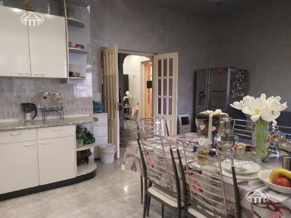 Առանձնատուն · 5 սեն. · 510 մ² · Էրեբունի