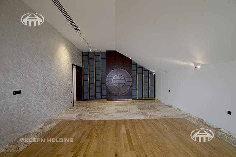 Mansion · 6 rooms · 1,022 m² · Kentron