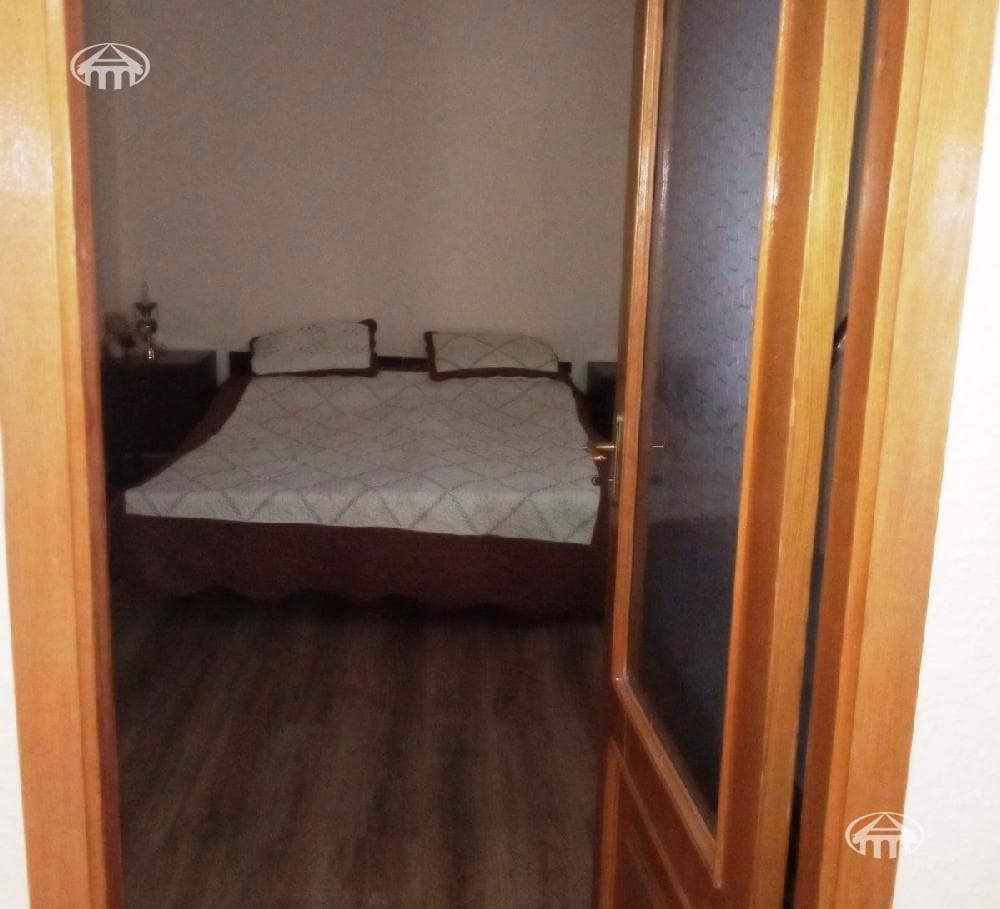 Apartment · 3 rooms · 130 m² · Kentron