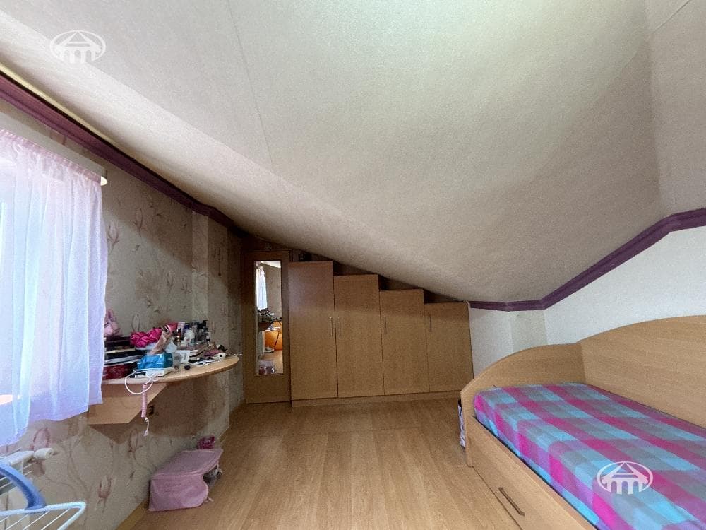 Квартира · 4 комн. · 115 м² · Кентрон