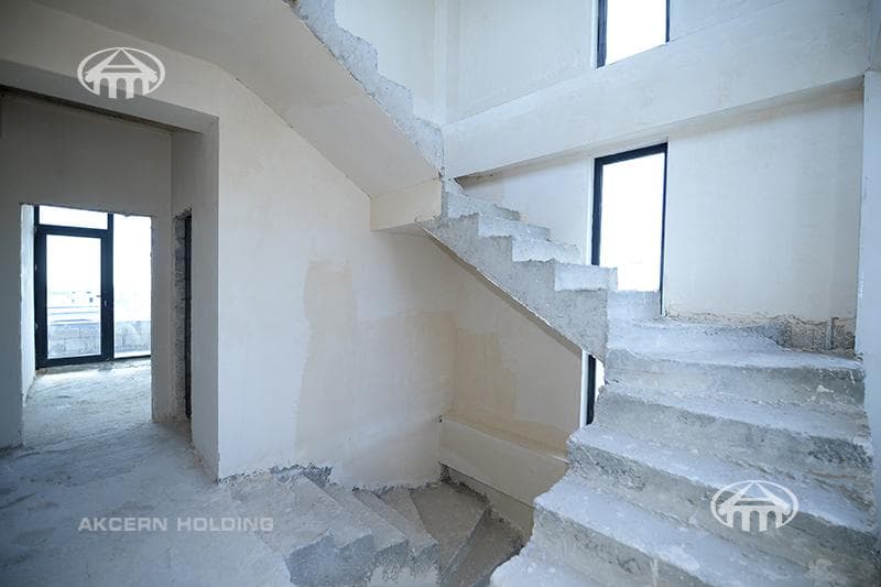 Թաունհաուս · 4 սեն. · 193 մ² · Ջրվեժ