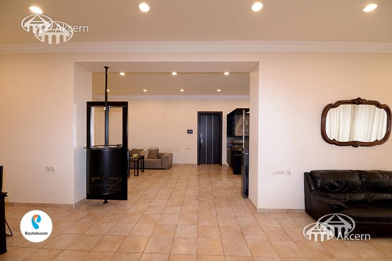 Квартира · 4 комн. · 179 м² · Арабкир
