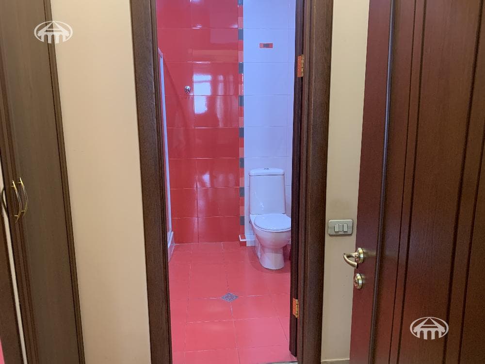 Apartment · 4 rooms · 192 m² · Kentron