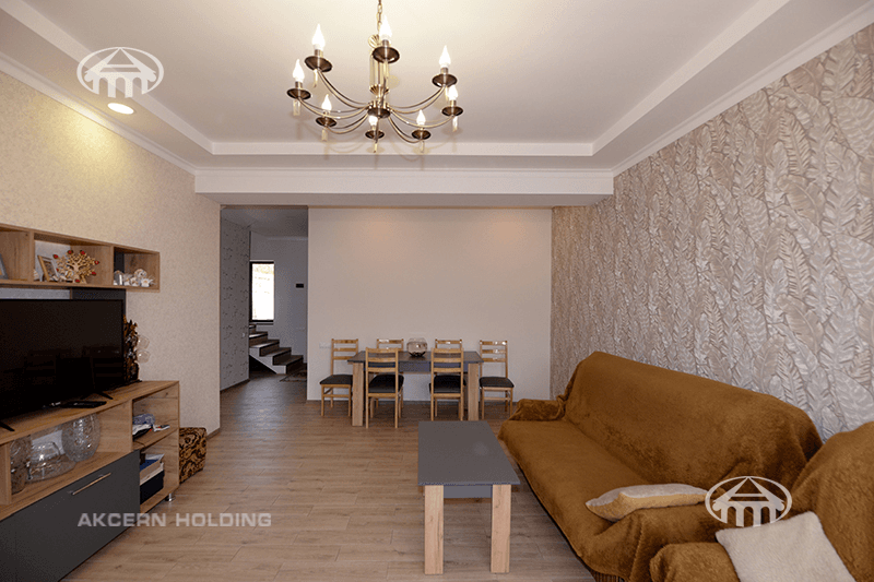 Mansion · 5 rooms · 151 m² · v. Arinj