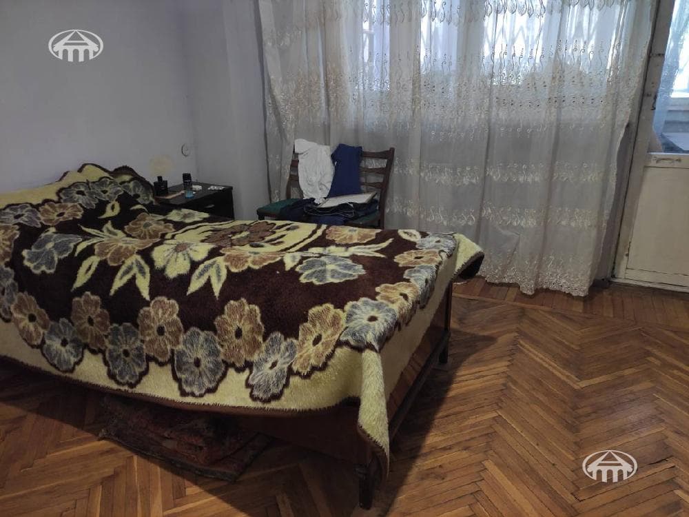 Apartment · 3 rooms · 95 m² · Kentron