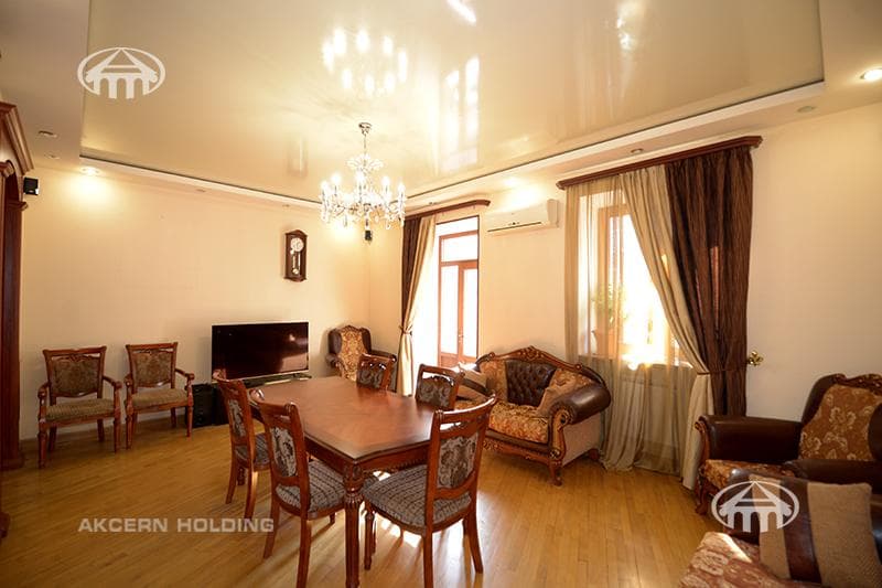Apartment · 5 rooms · 166 m² · Kentron