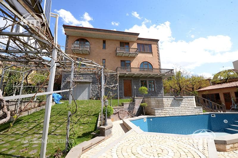 Особняк · 6 комн. · 586 м² · Норк-Мараш