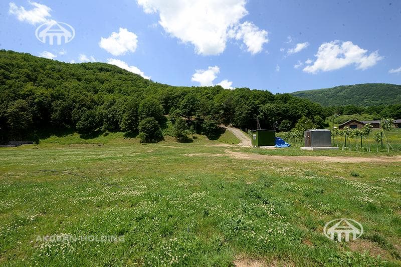 Land · 14,290 m² · v. Artavaz