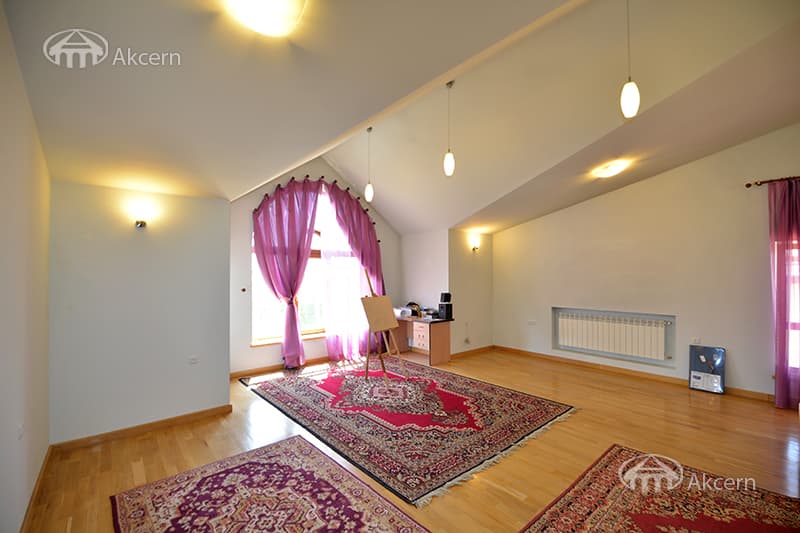 Mansion · 9 rooms · 486 m² · Nork-Marash