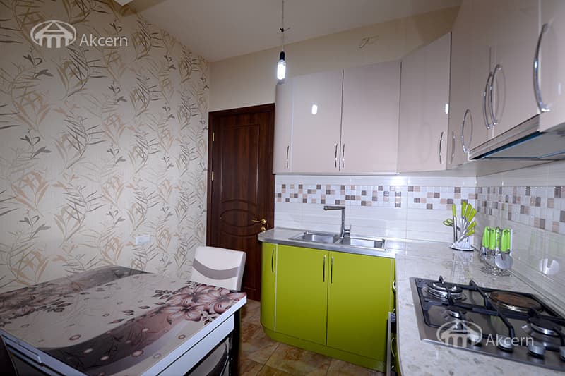 Apartment · 3 rooms · 108 m² · Kentron