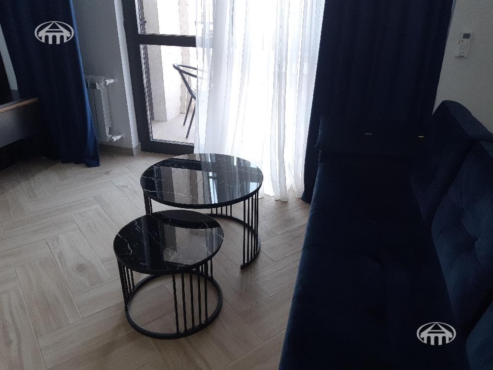 Квартира · 2 комн. · 52 м² · Кентрон