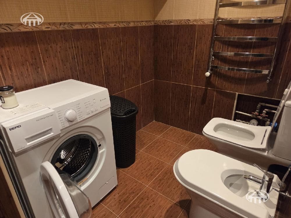 Apartment · 2 rooms · 75 m² · Kentron