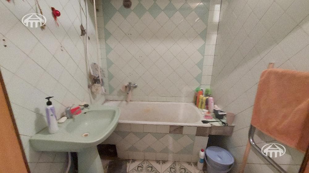 Apartment · 3 rooms · 94 m² · Kentron