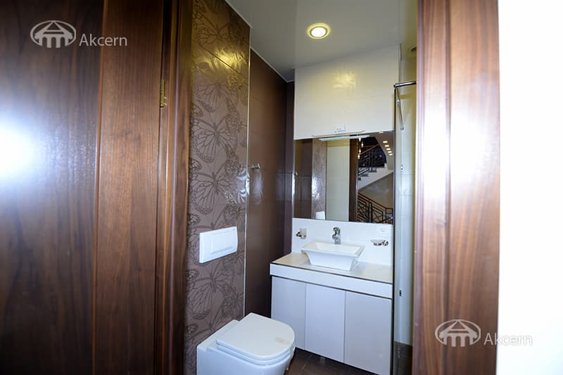 House · 5 rooms · 500 m² · Ajapnyak