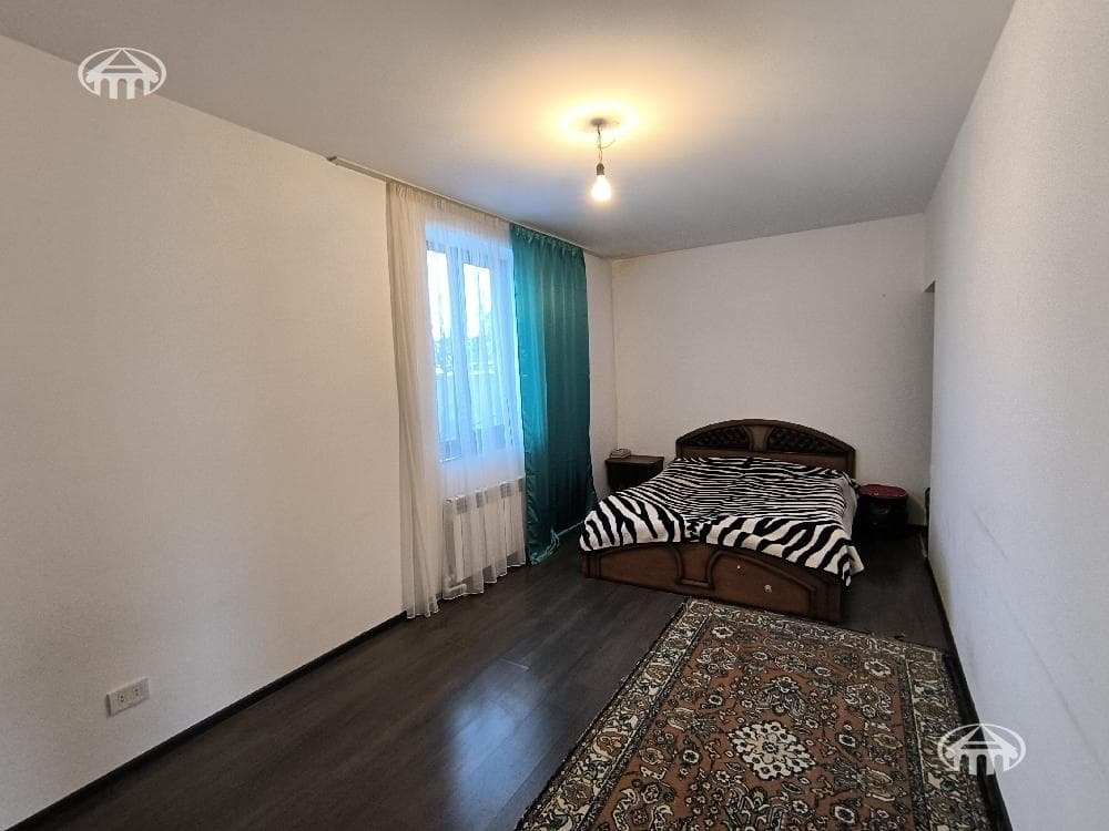 Mansion · 4 rooms · 177 m² · Avan