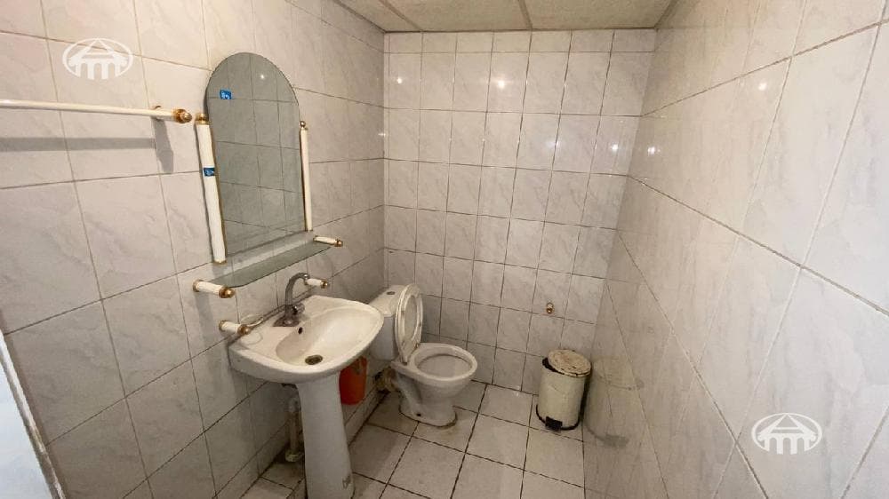 Office · 141 m² · Kentron