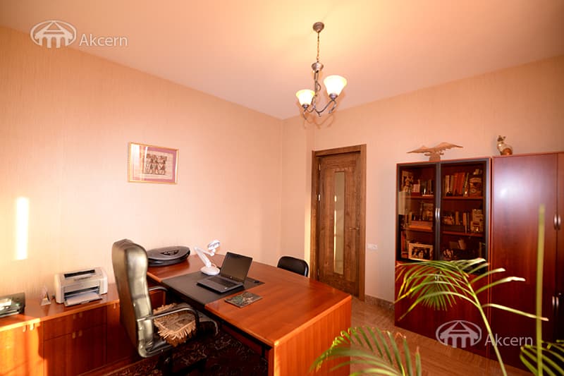 Особняк · 5 комн. · 270 м² · Канакер-Зейтун