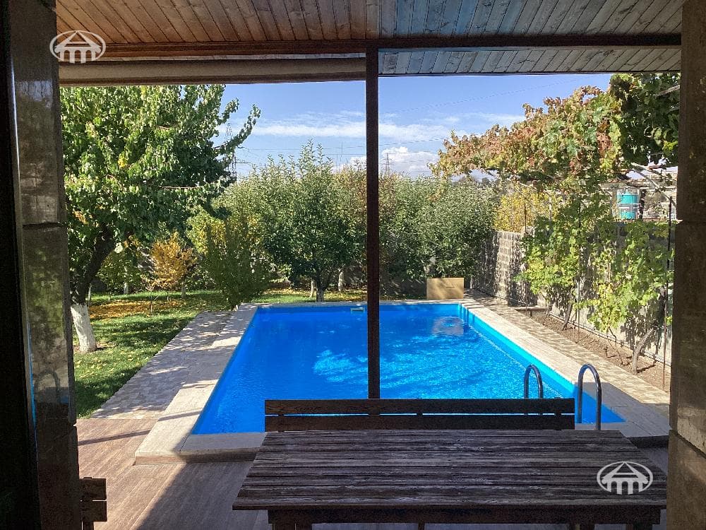 House · 7 rooms · 336 m² · Nork-Marash