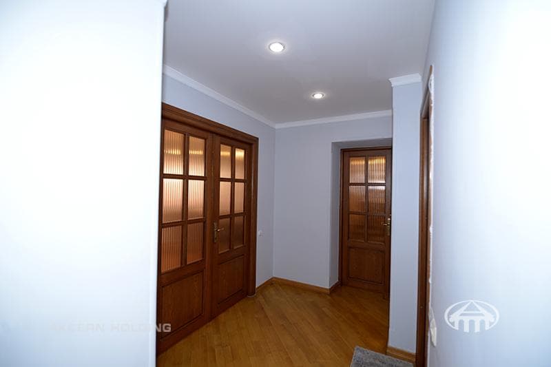 Квартира · 3 комн. · 142 м² · Кентрон