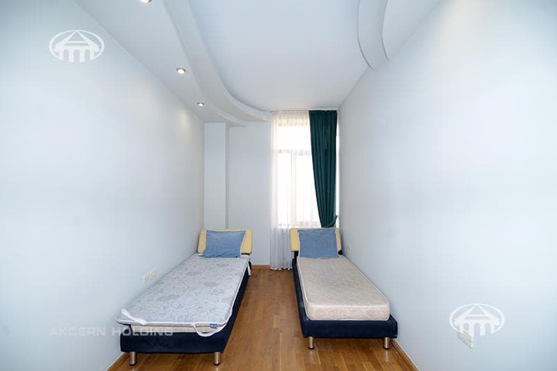 Mansion · 6 rooms · 817 m² · Arabkir