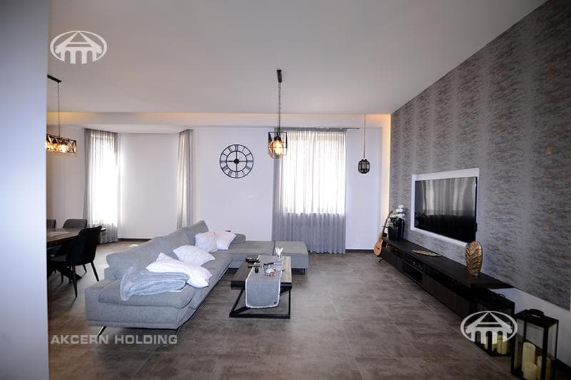 Mansion · 5 rooms · 400 m² · Ajapnyak