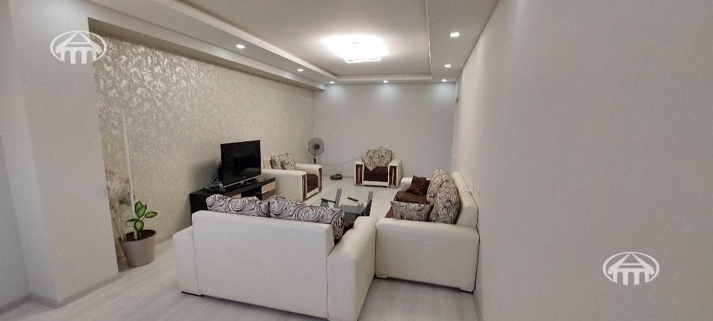 Apartment · 4 rooms · 94 m² · Avan