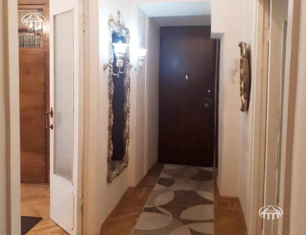 Квартира · 3 комн. · 87 м² · Кентрон