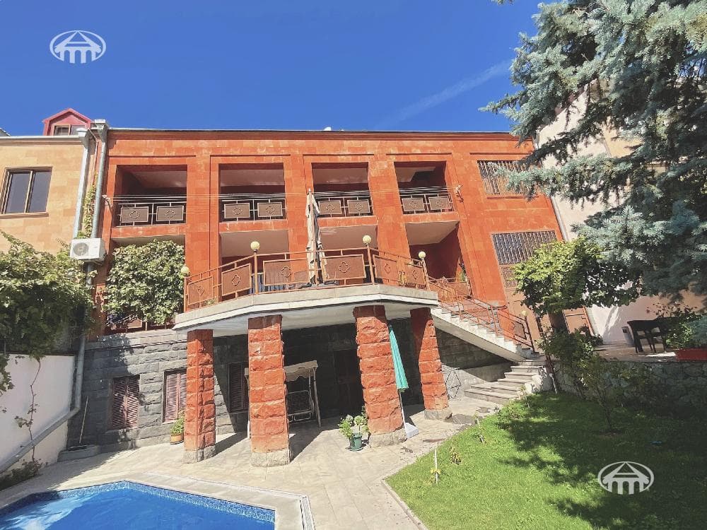 Mansion · 9 rooms · 680 m² · Arabkir — photo 46 / 47