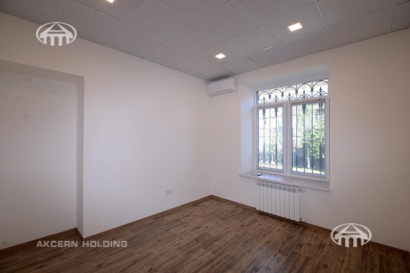 Office · 103 m² · Kentron