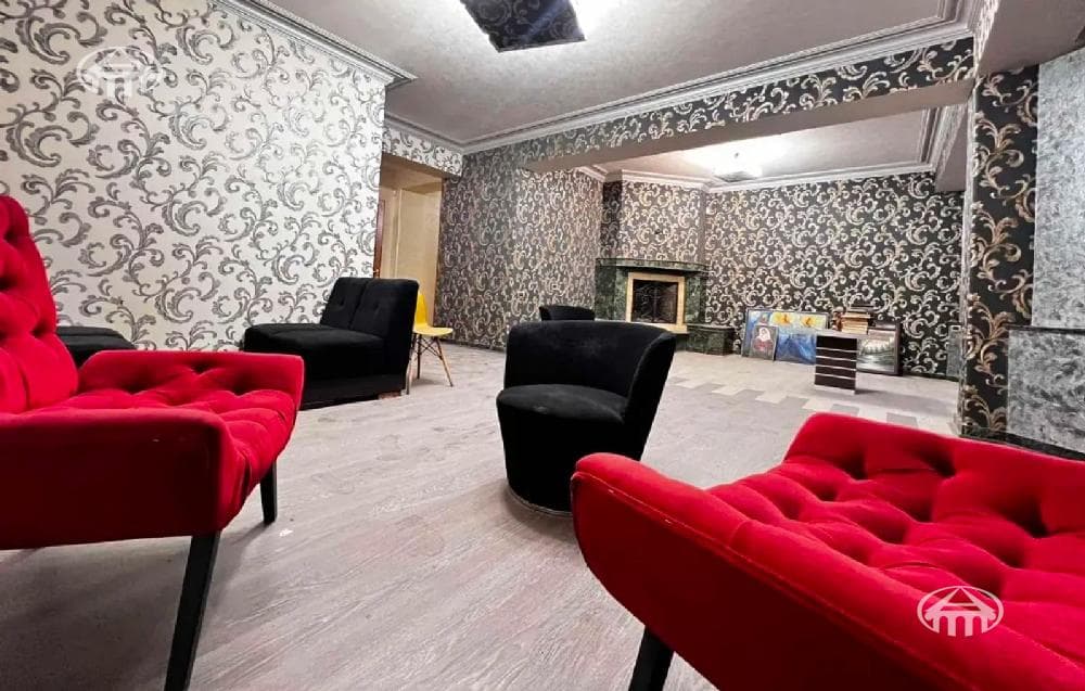 Квартира · 4 комн. · 147 м² · Кентрон
