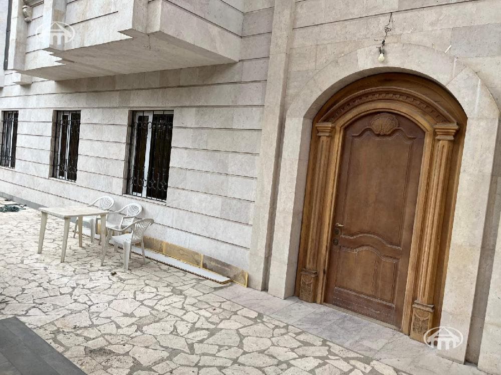 Առանձնատուն · 6 սեն. · 610 մ² · Նորք-Մարաշ