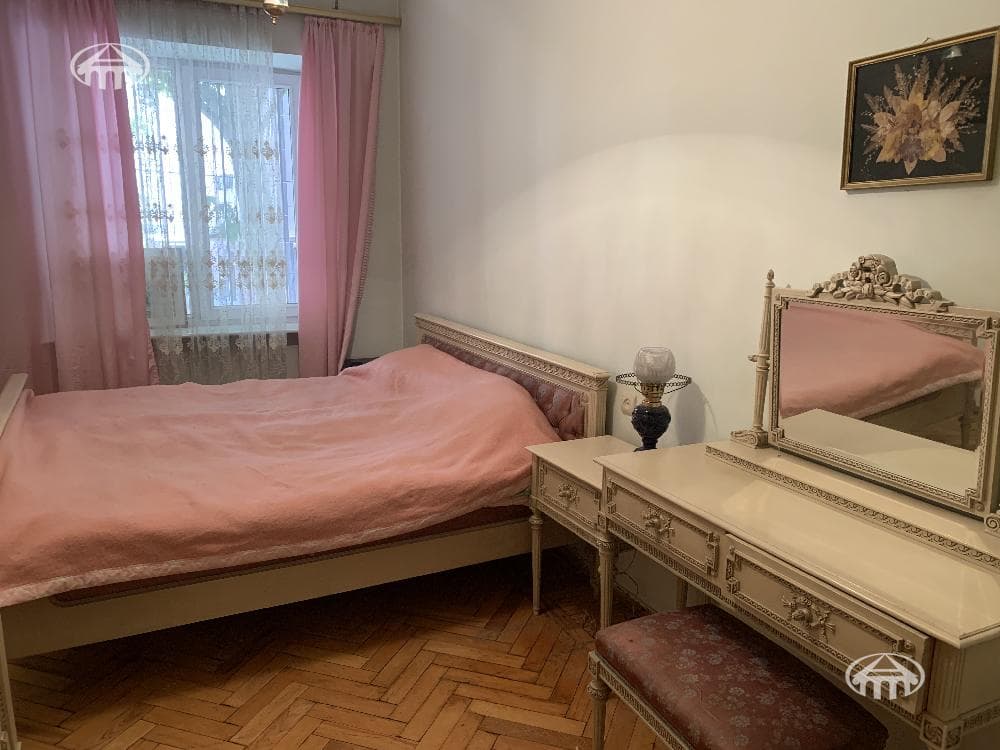 Квартира · 3 комн. · 74 м² · Кентрон