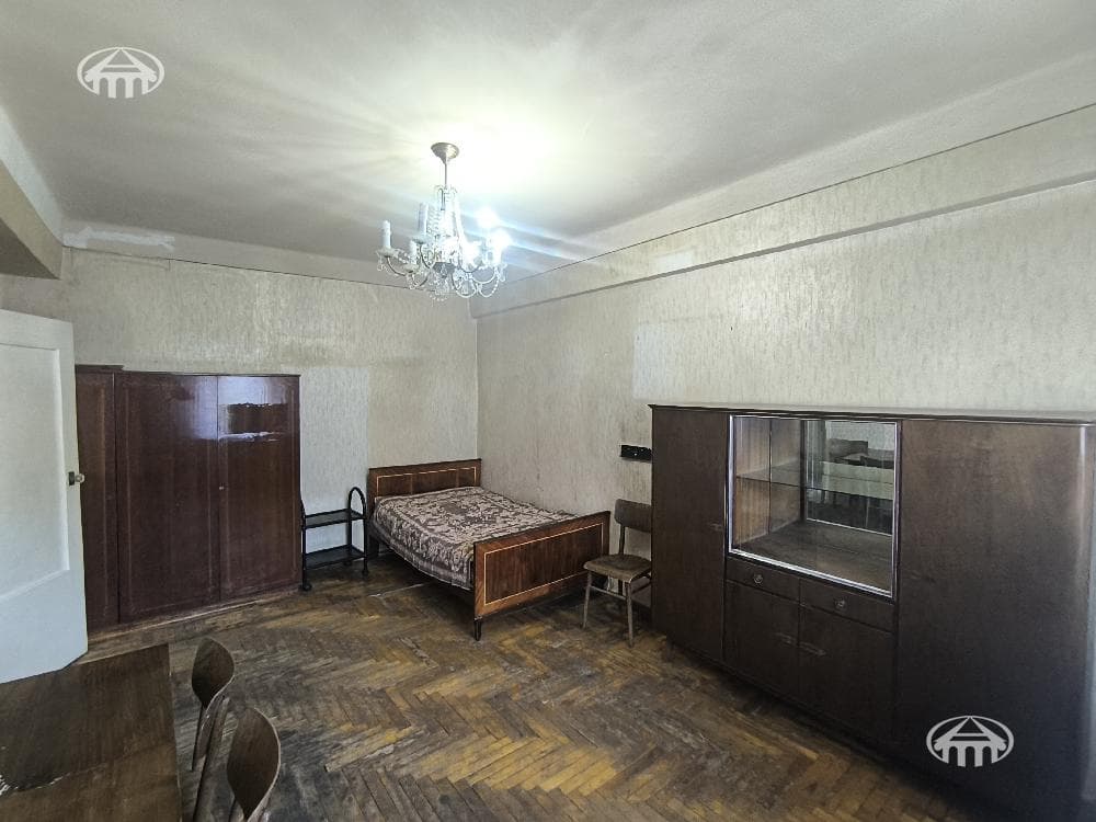 Apartment · 1 rooms · 40 m² · Kentron