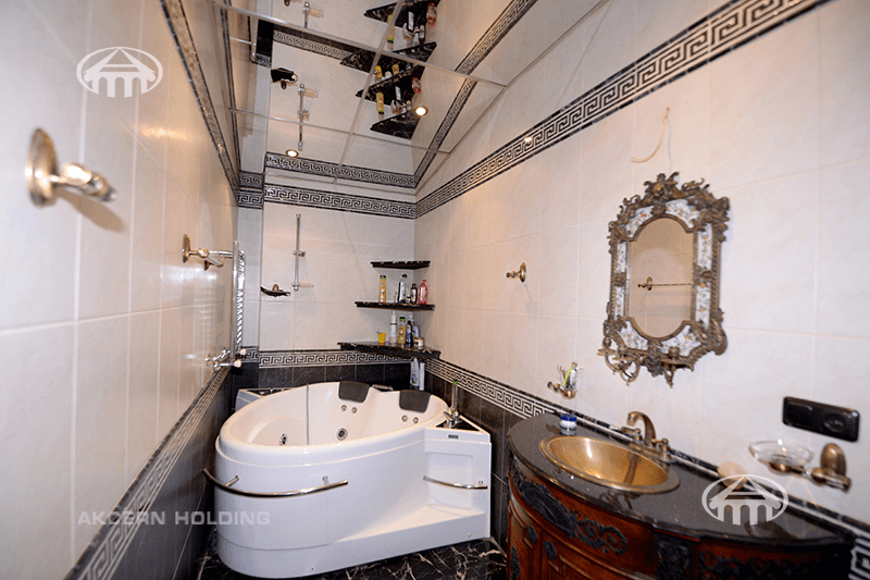 Квартира · 5 комн. · 210 м² · Кентрон