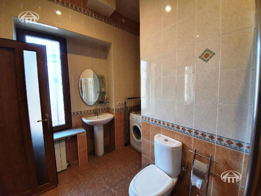 Գրասենյակ · 50 մ² · Կենտրոն