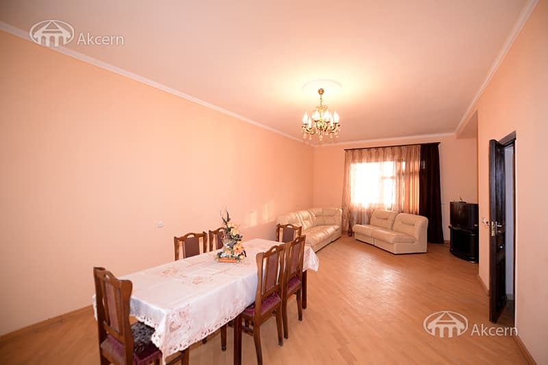 Особняк · 9 комн. · 513 м² · Арабкир