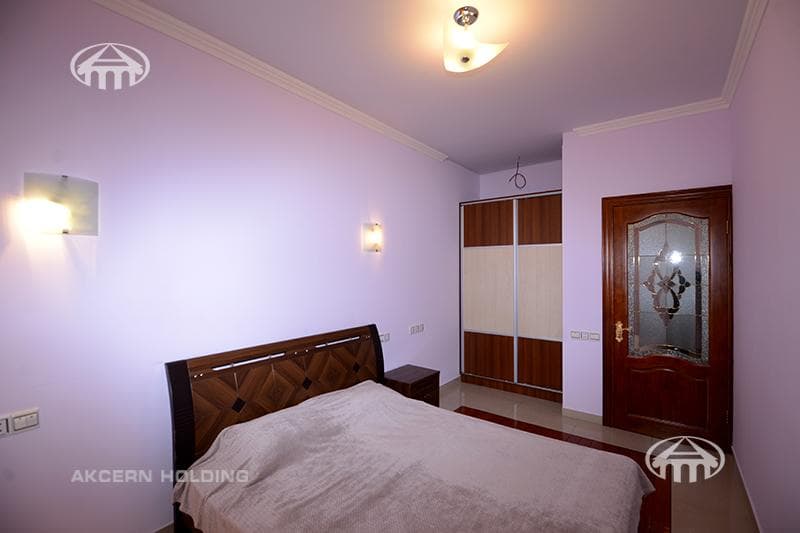 Apartment · 3 rooms · 86 m² · Kentron — photo 7 / 11
