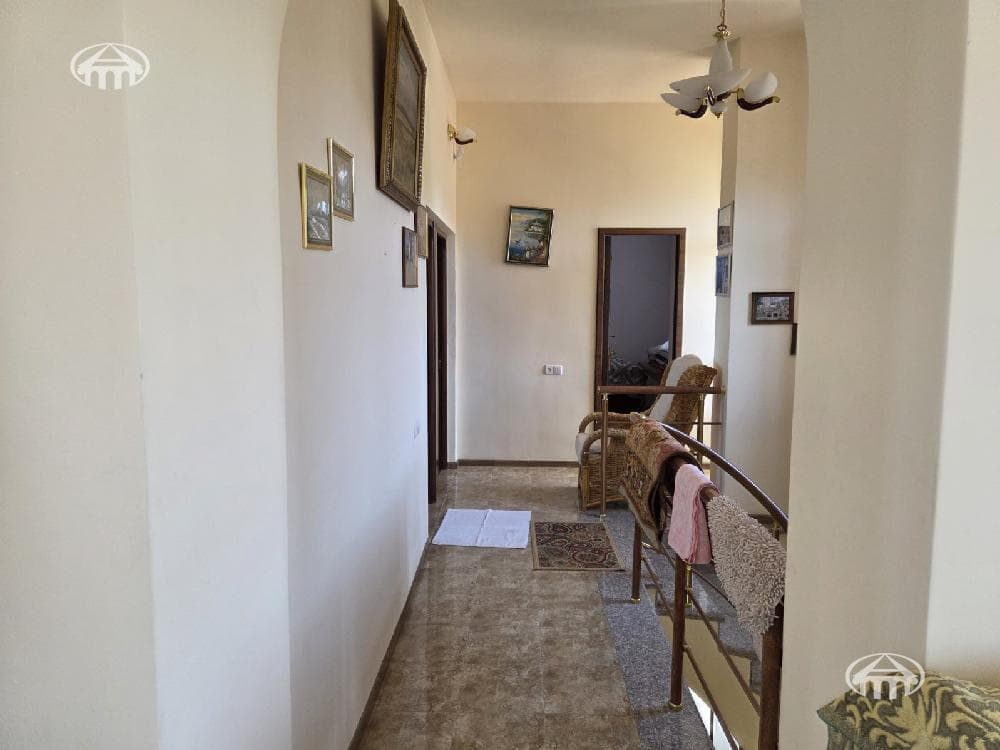 Mansion · 5 rooms · 296 m² · Djrvej