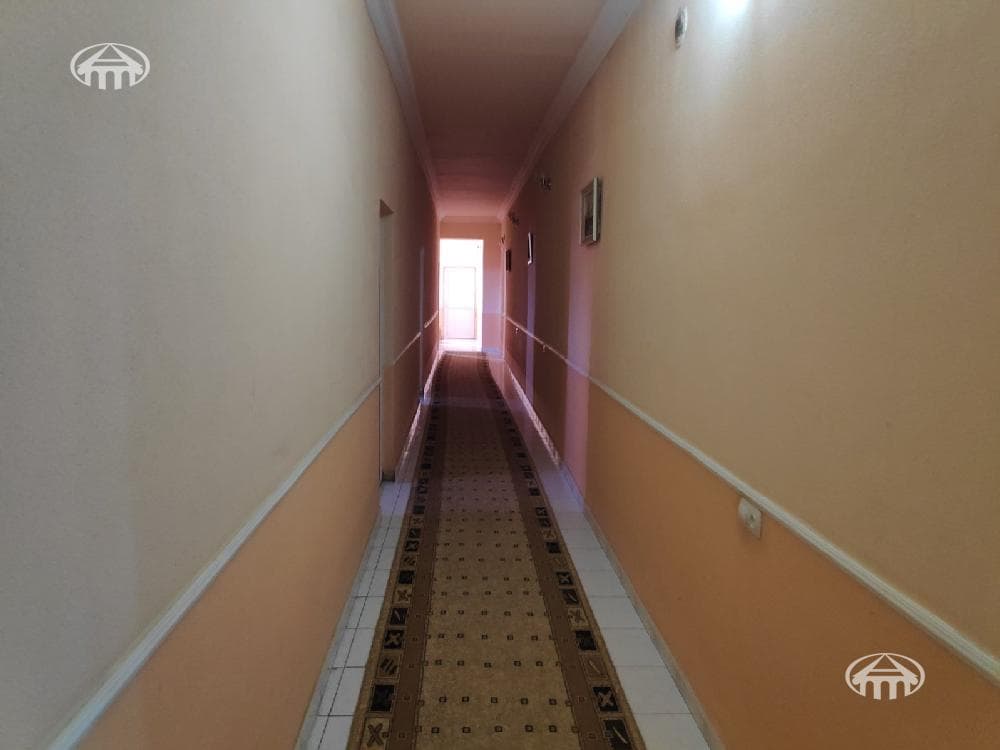Hotel · 745 m² · Erebuni