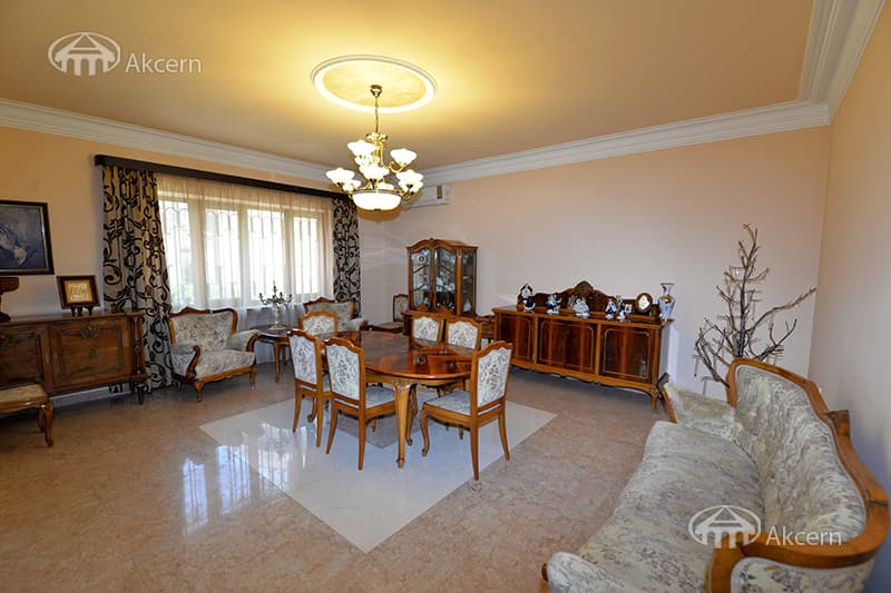 Особняк · 5 комн. · 282 м² · Кентрон