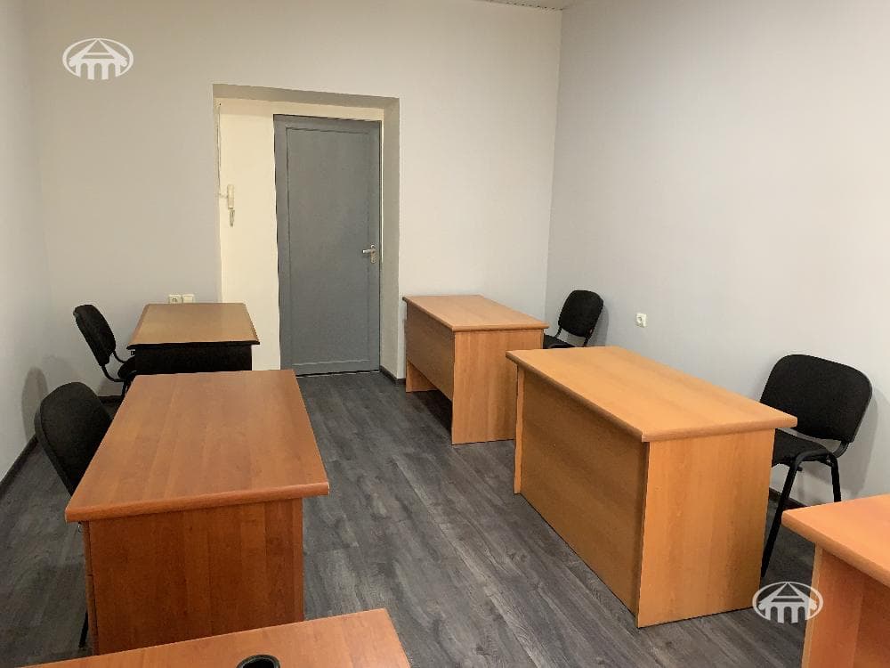 Office · 114 m² · Kentron