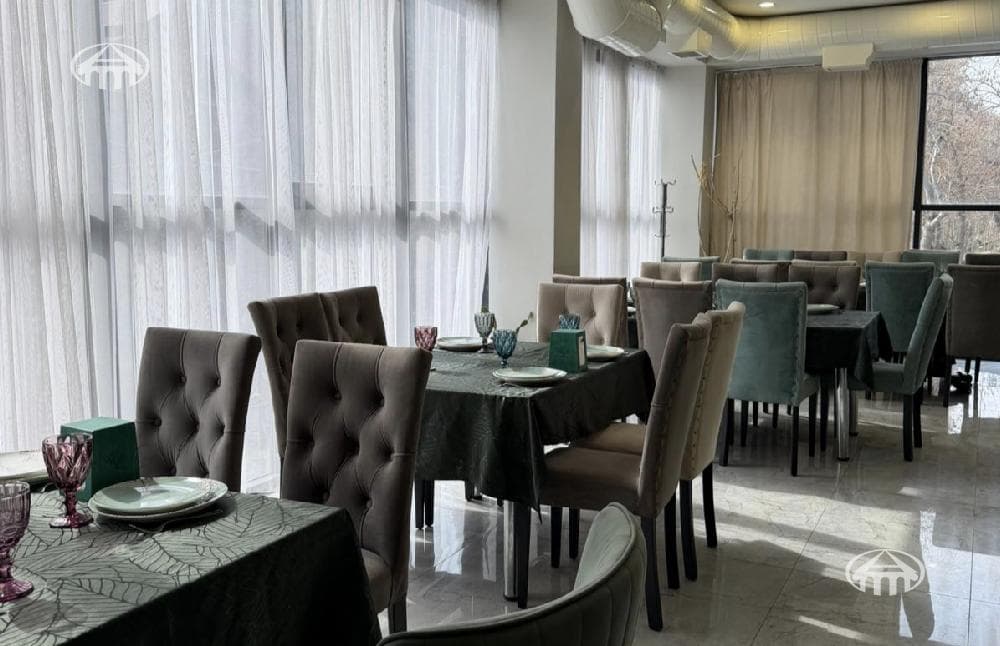 Ресторан · 240 м² · Кентрон