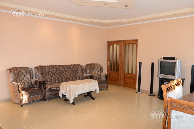 Дом · 7 комн. · 286 м² · Канакер-Зейтун