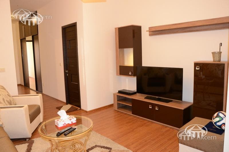 Квартира · 4 комн. · 135 м² · Кентрон