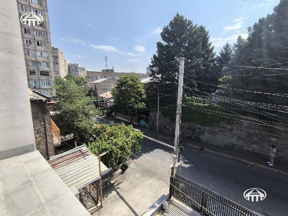 Особняк · 6 комн. · 325 м² · Арабкир