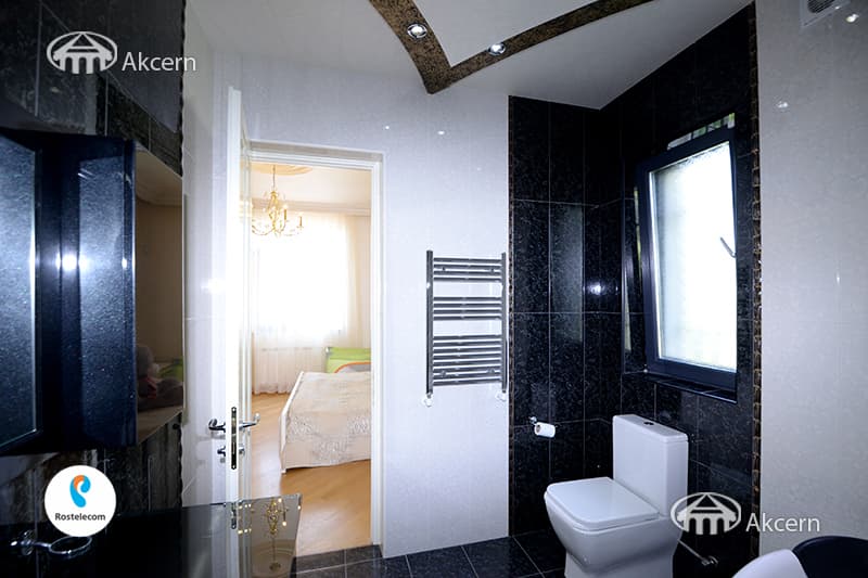 Mansion · 7 rooms · 729 m² · v. Arinj