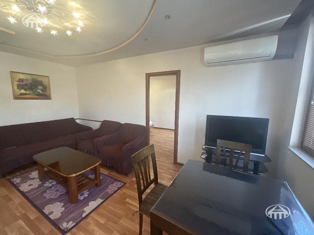 Բնակարան · 53 մ² · Կենտրոն
