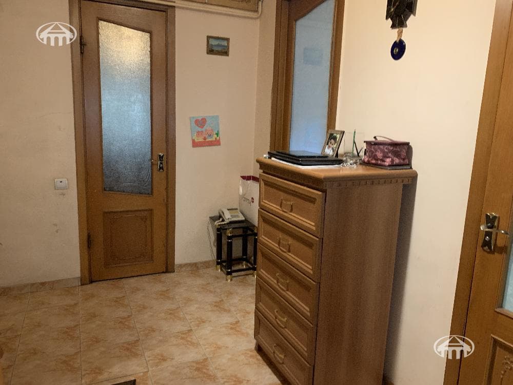 Apartment · 4 rooms · 96 m² · Arabkir